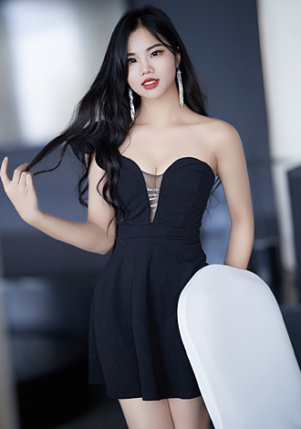 Most gorgeous profiles: Thai member Mingyan