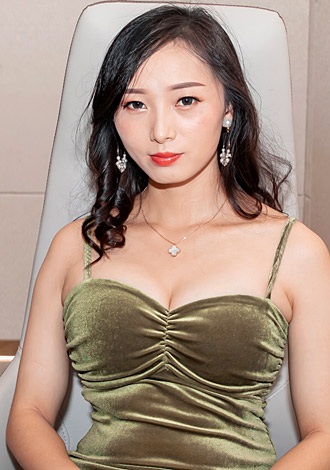 Date the member of your dreams: pretty Asian member Chengsha from Guangdong