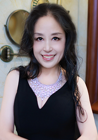 Date the member of your dreams: Asian member Yu(Monica) from Shanghai