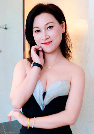 Gorgeous member profiles: free Asian member Wei (Venus) from Shanghai